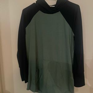 Green/dark blue Amber never worn Size M